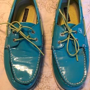 EUC  sperry loafers men’s or women’s